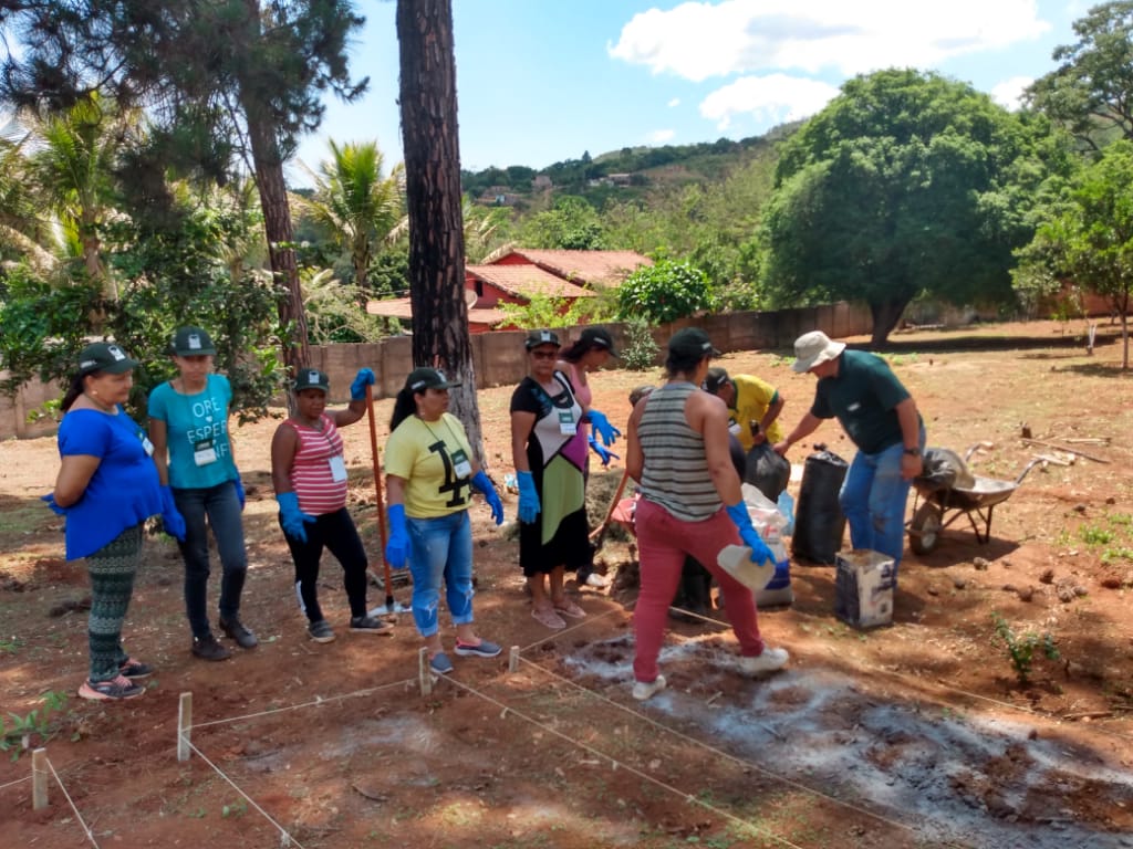 ArcelorMittal promove Curso de Horta Caseira para comunidades de Pinheiros e Vieiras, em Itatiaiuçu