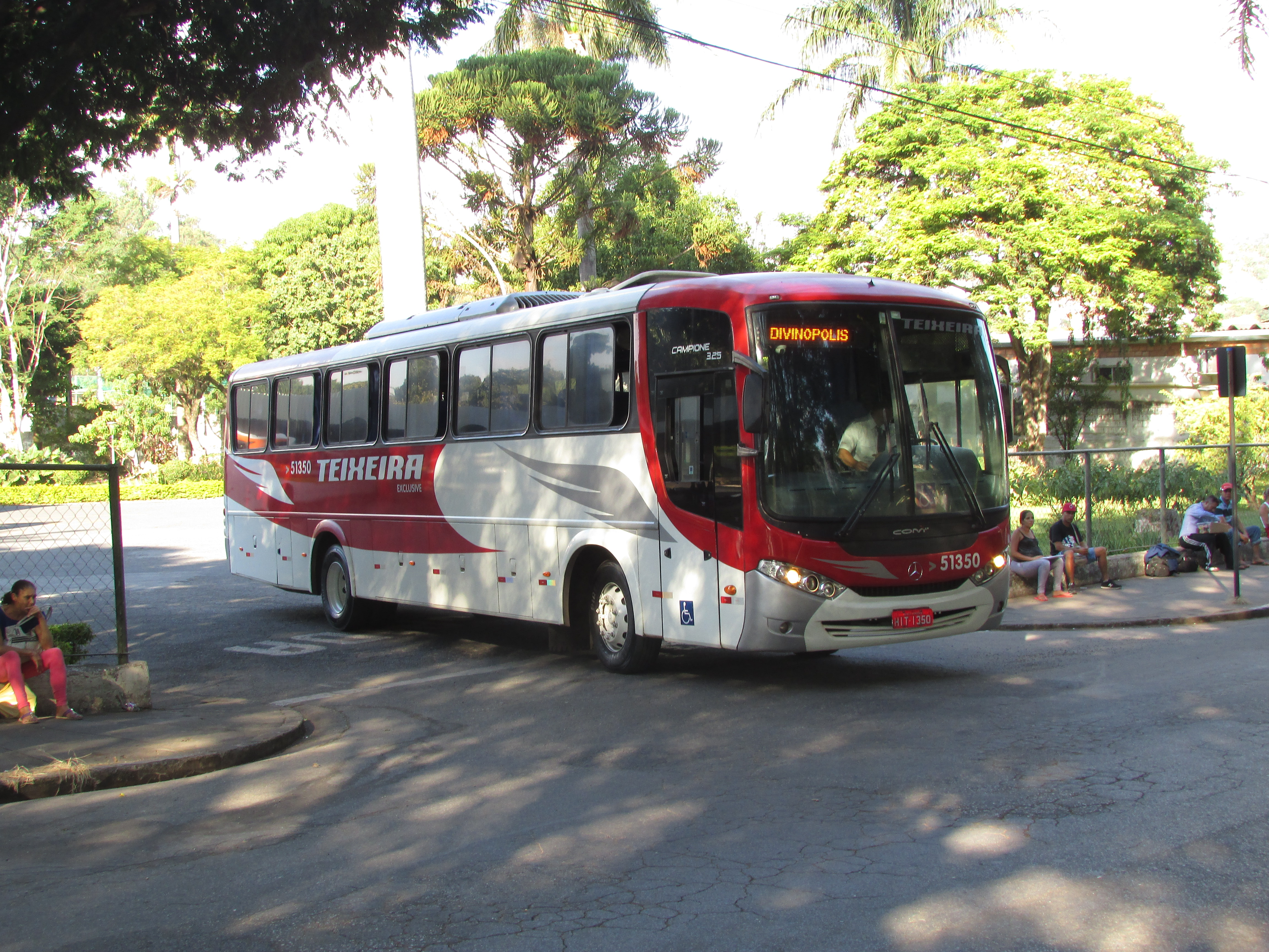 Ônibus intermunicipais operam em escala mínima de viagens em Itaúna; confira o quadro de horários!