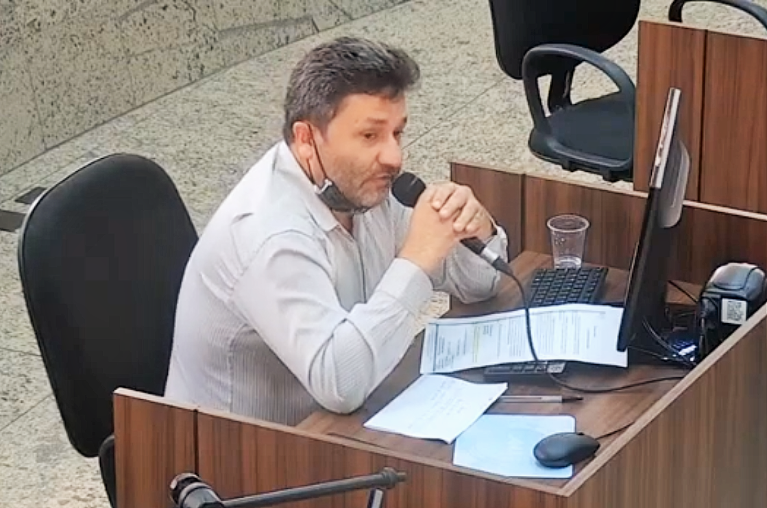 Depois de Pranchana, Lequinho deixa relatoria da CPI da ViaSul; prazo é prorrogado e Márcia denuncia ida de vereadores à garagem da empresa