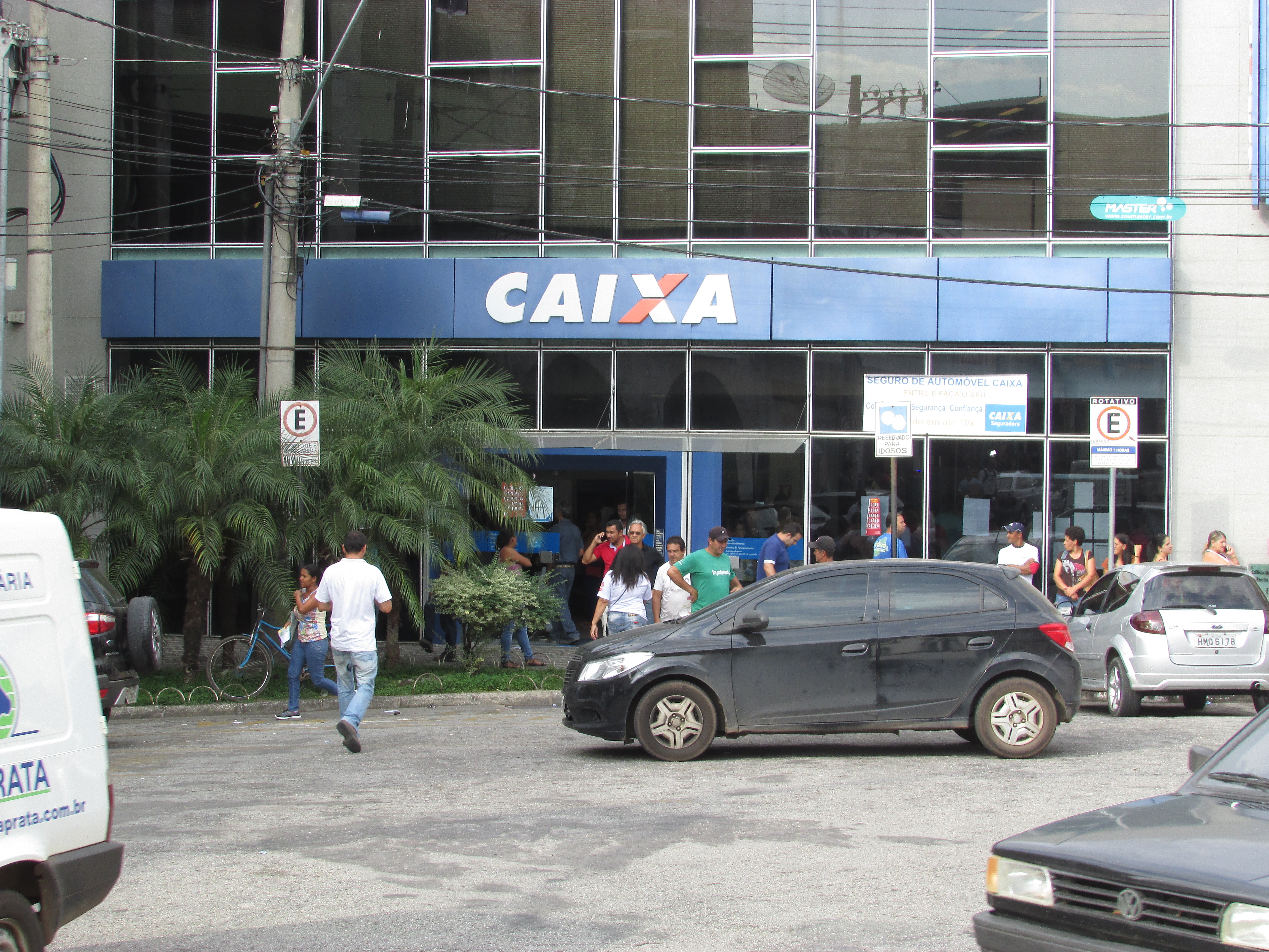 Candidatos reclamam dificuldade para abrir contas partidárias em bancos de Itaúna; entenda!