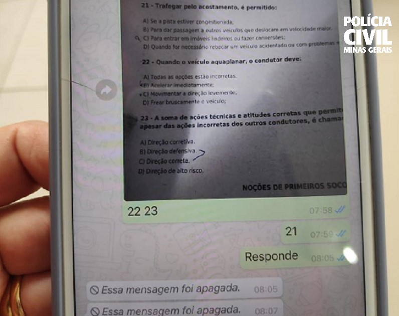 Aluno e professora de autoescola são presos após tentar fraudar prova de legislação em Formiga