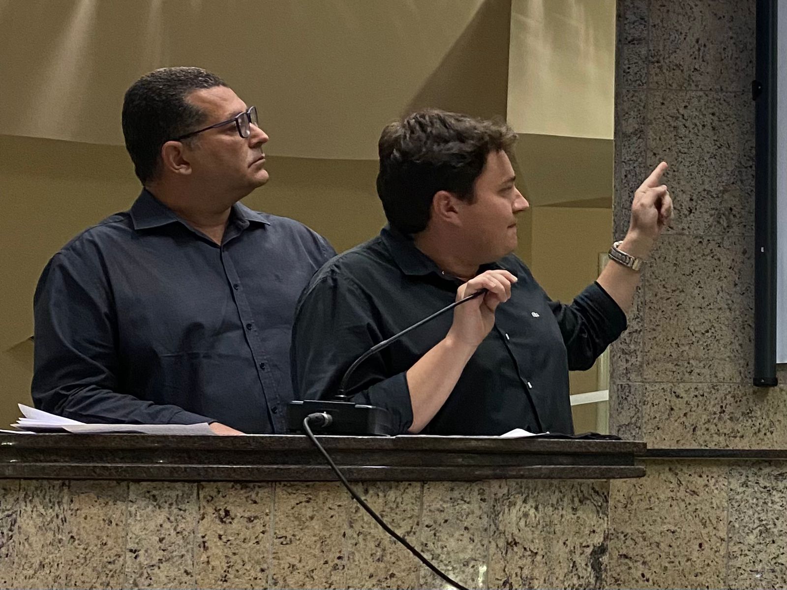 Câmara aprova projeto de lei para concorrência no serviço funerário em Itaúna; entenda!