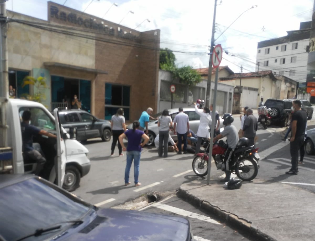 Mulher vítima de atropelamento na Rua Antônio Corradi, nesta terça (1°), não resiste aos ferimentos