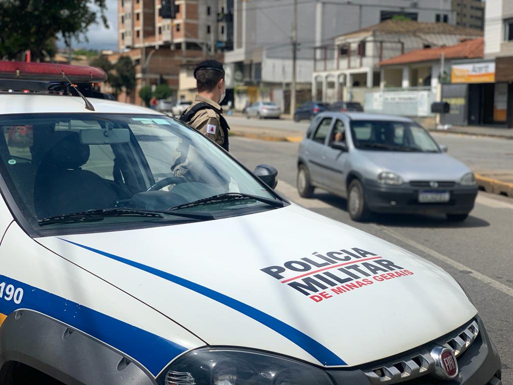 Operação Lei Seca flagra sete condutores inabilitados e realiza duas prisões no sábado (12) em Itaúna
