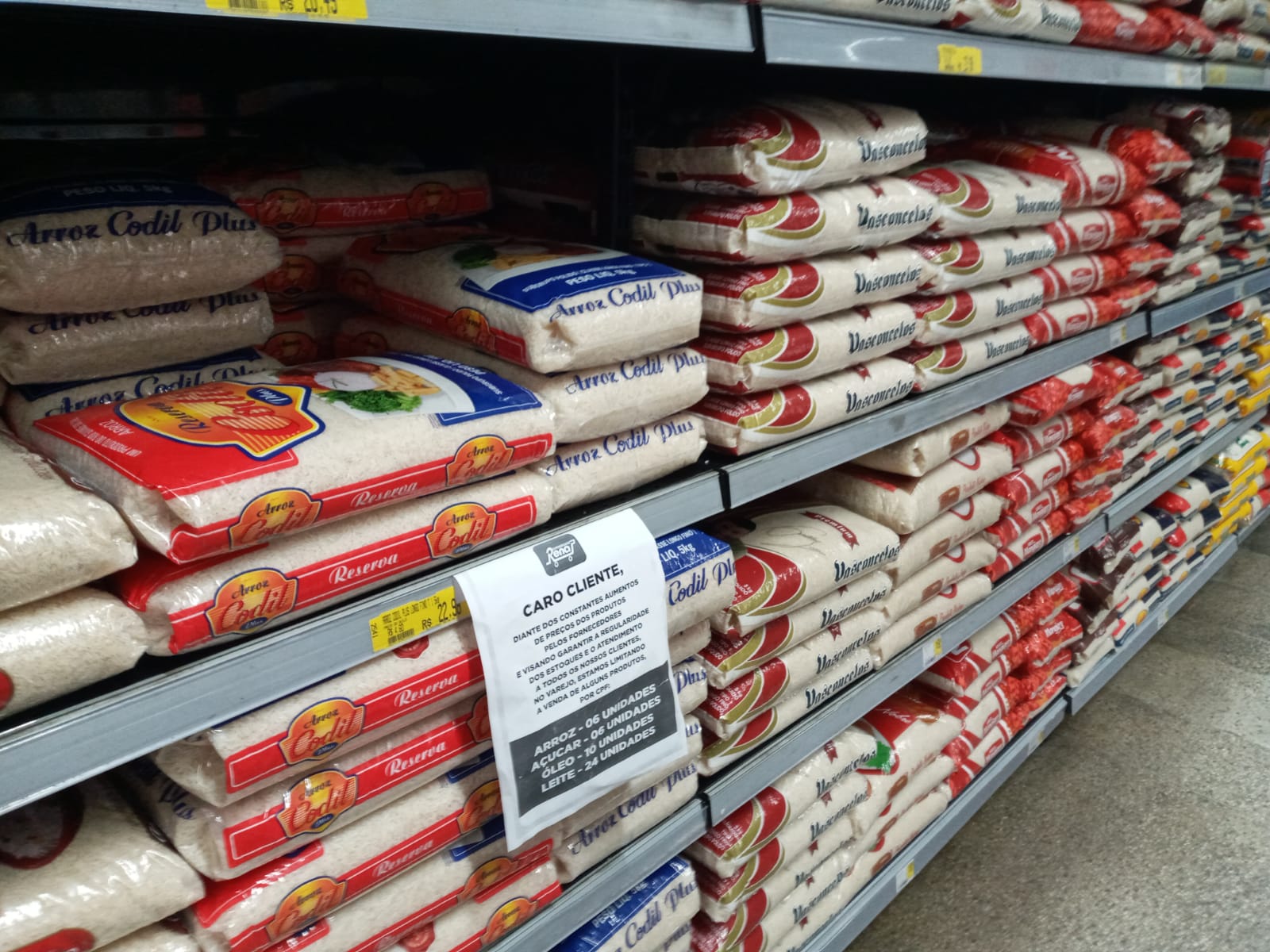 Com inflação em alta, rede de supermercados de Itaúna também limita venda de produtos por cliente