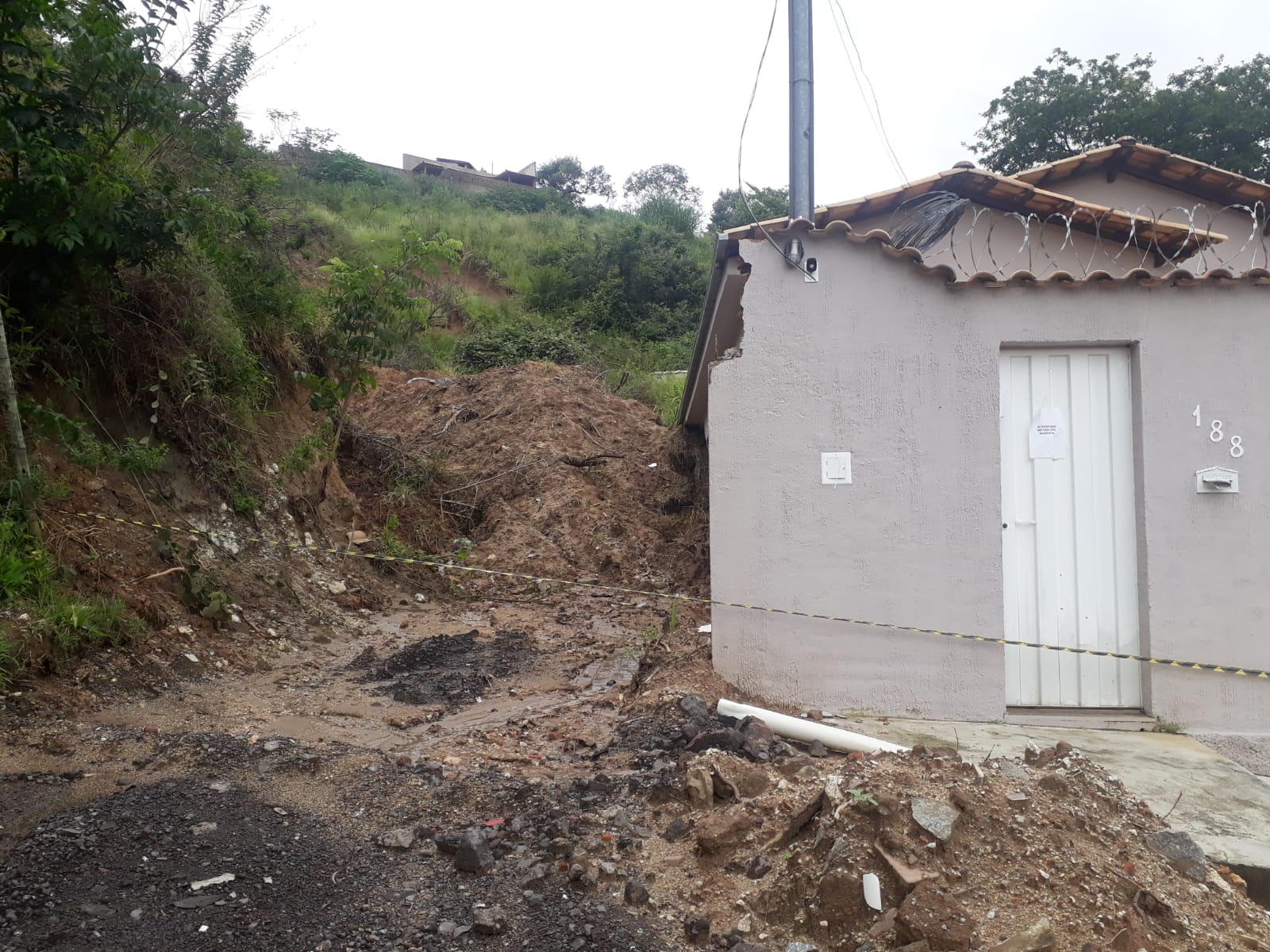 Prefeitura direciona auxílio para afetados pelas chuvas para os CRAS; não cadastrados serão “acolhidos”