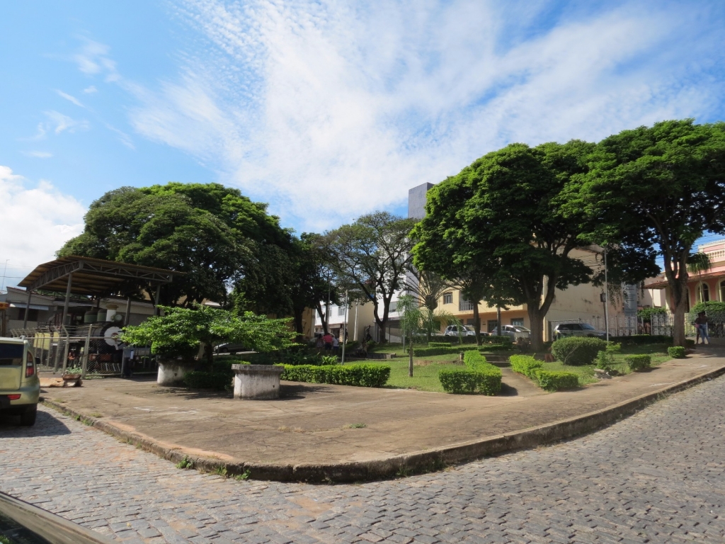 Projeto aprovado pela Câmara quer expandir sinal de internet em praças e parques de Itaúna