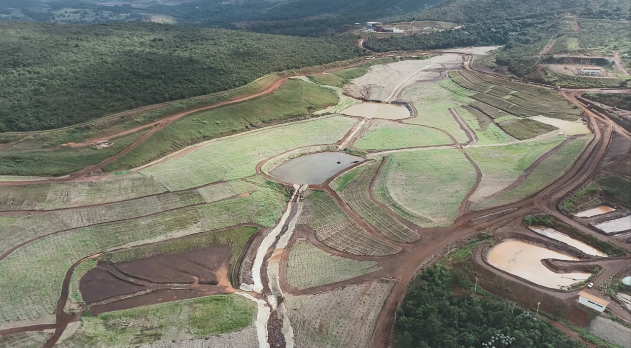 Descaracterização da Barragem Central da Mineração Usiminas, em Itatiaiuçu, é certificada pela FEAM