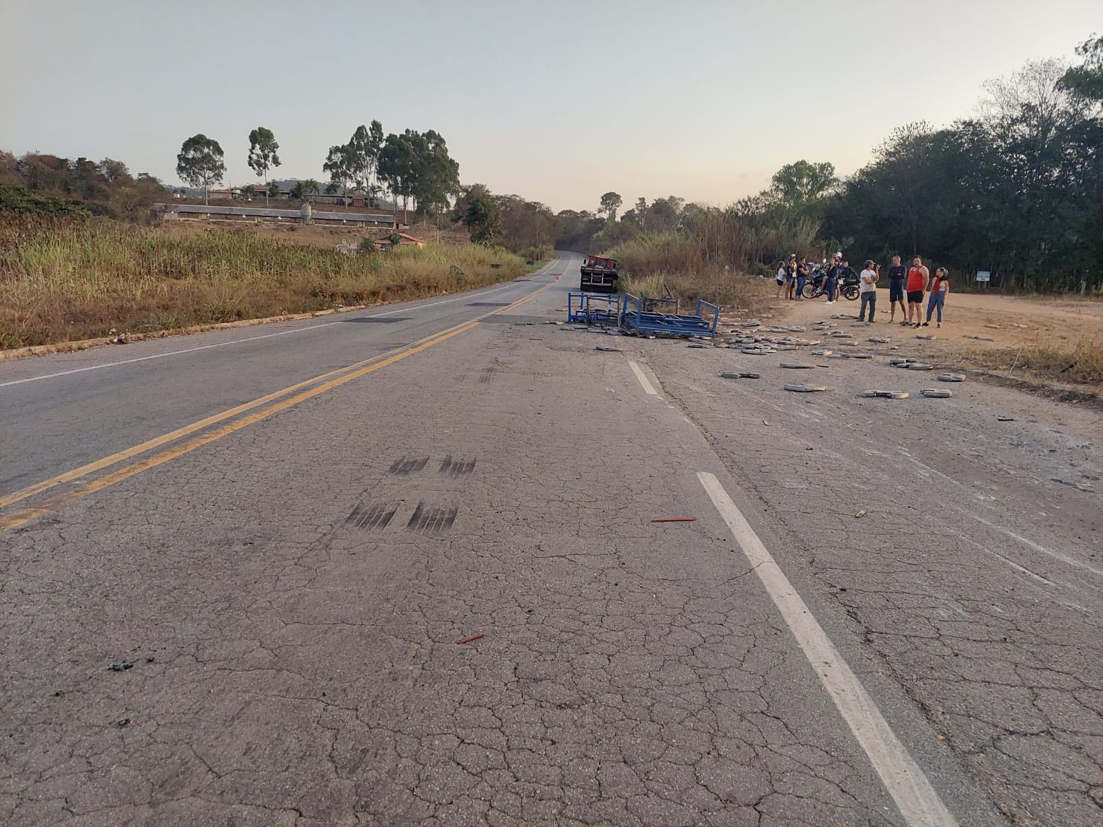 Vítima fatal e motociclista em estado grave: rodovias que cortam Itaúna registram acidentes