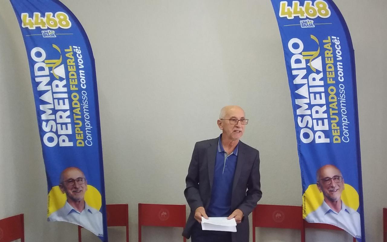Osmando aponta, em encontro com a imprensa, propostas de mandato e realizações em Itaúna