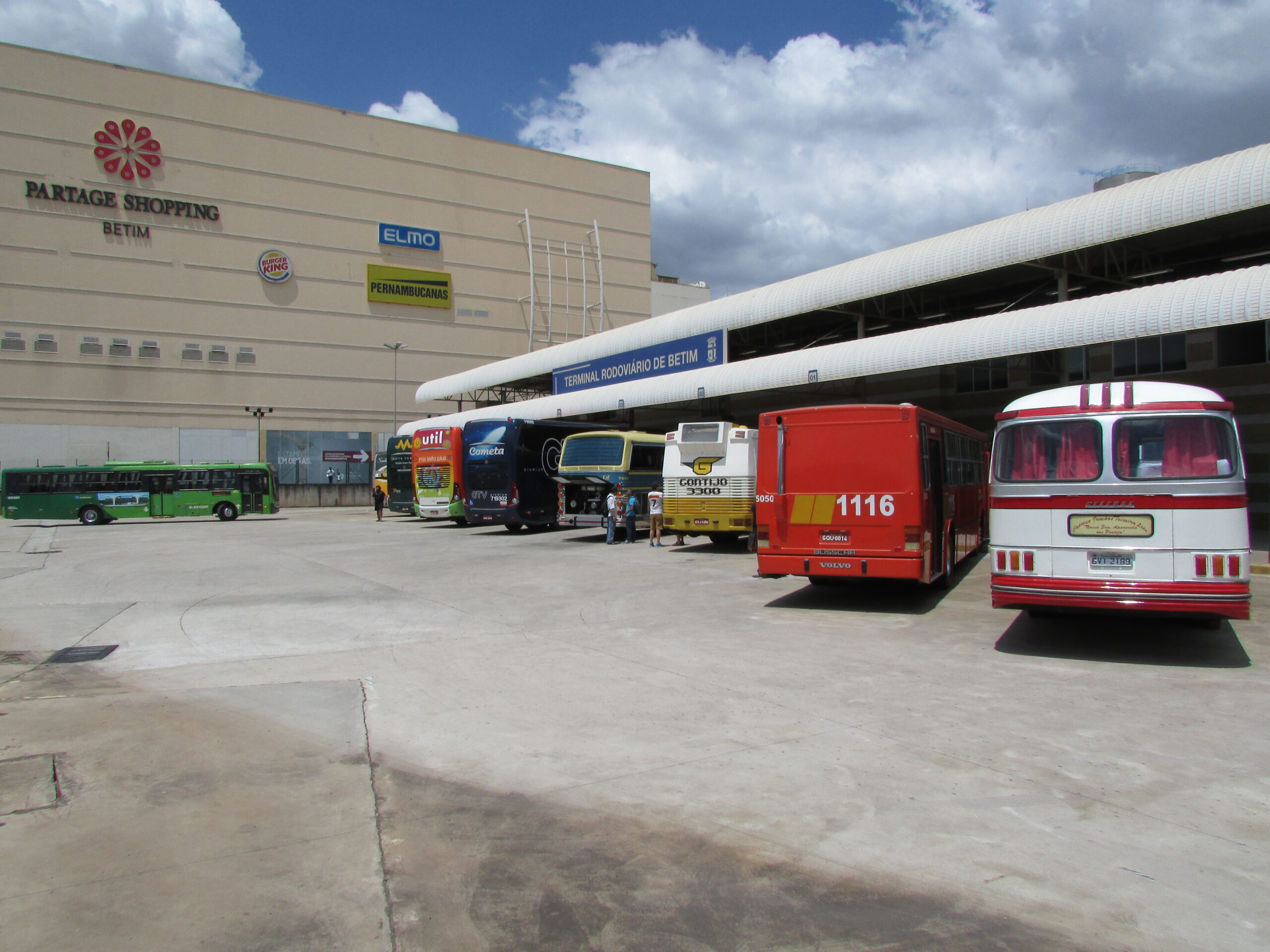 Betim terá exposição de ônibus novos e antigos neste sábado (22); de 10h às 16h, no Terminal Rodoviário