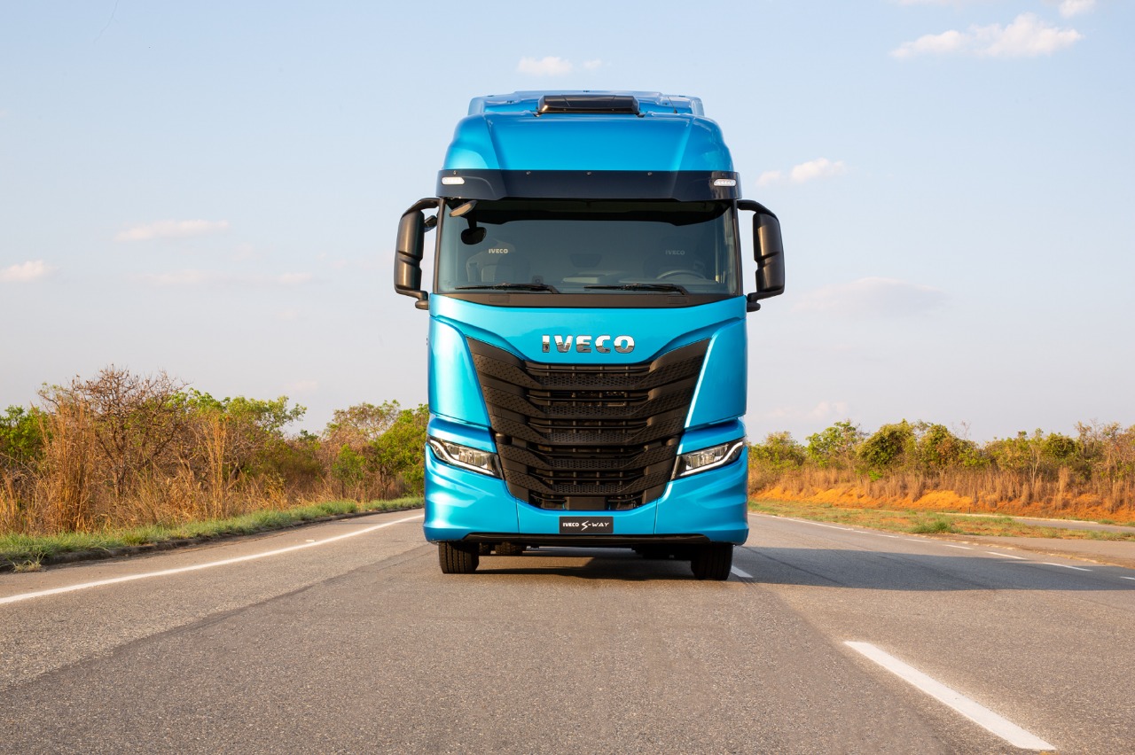 IVECO entra em nova era com o S-Way; melhor caminhão pesado desenvolvido pela marca no Brasil