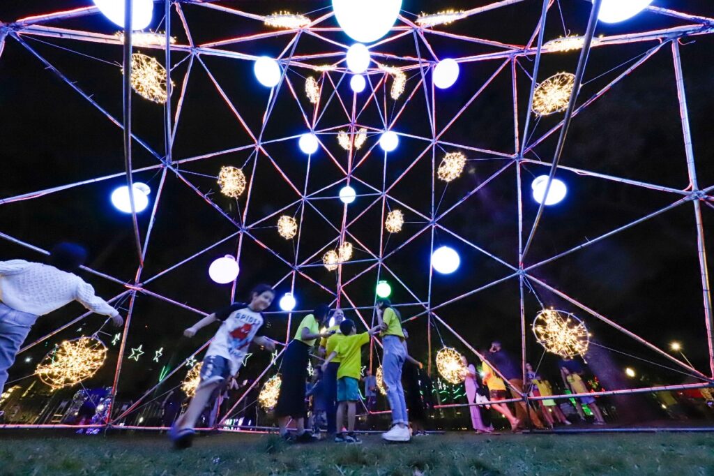 Com o tema “Natal da Mineiridade”, iluminação natalina de 2022 é inaugurada  na Praça da Liberdade, em BH – Viu Itaúna