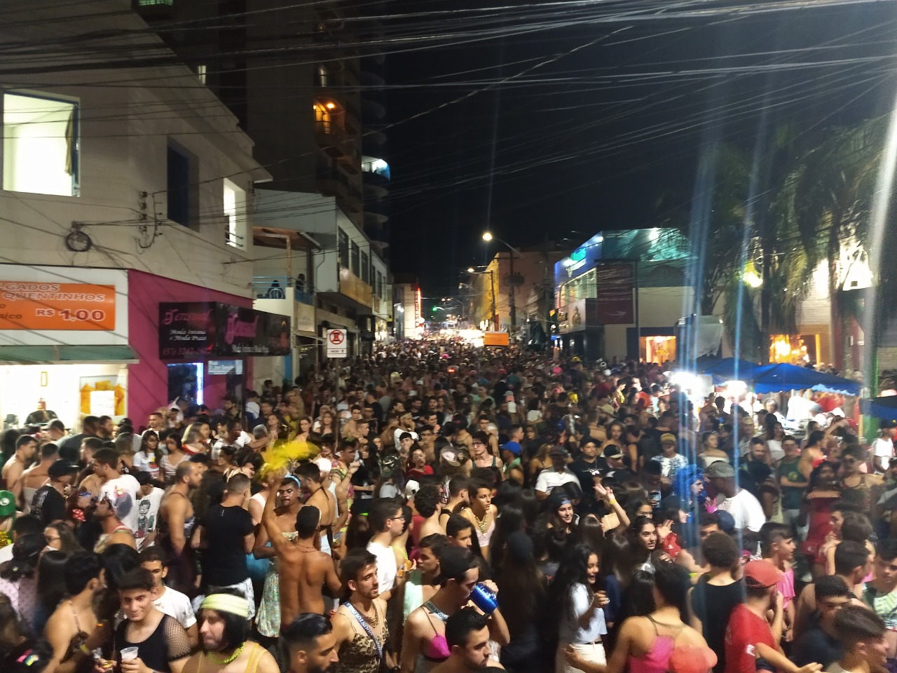 Enquete decidirá onde o bloco Pau de Gaiola desfilará no Carnaval 2023: Boulevard Lago Sul ou Lagoinha?
