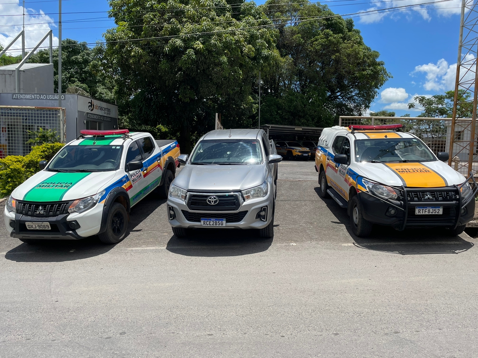 Caminhonete furtada no Rio é recuperada pela PMRv na MG-050 em Formiga; seria levada ao Paraná