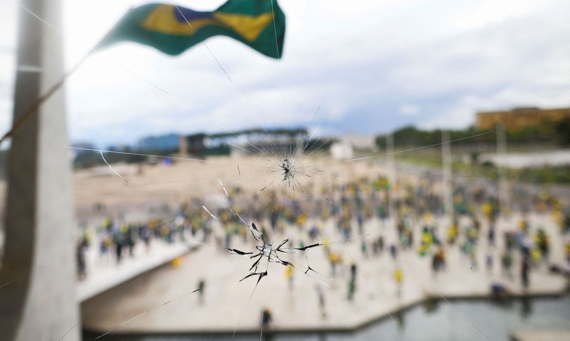 Valor bloqueado de financiadores de atos de depredação em Brasília sobe para R$ 18,5 milhões