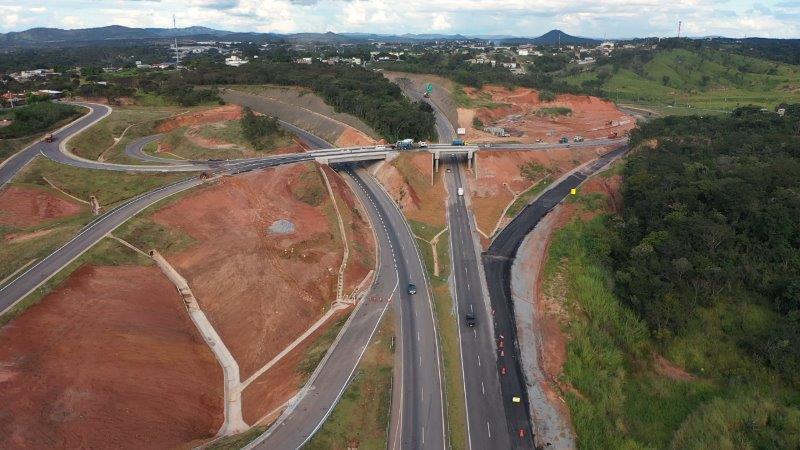 Viadutos de acesso ao bairro Niterói concluem obras de duplicação da MG-050 em Divinópolis