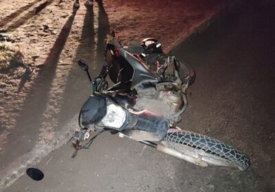 Carro colidiu com moto no km 46 da MG-431 em Itaúna
