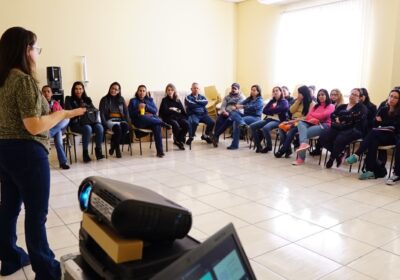 Cine Baú capacitará professores para contação de histórias, doará livros, projetor e DVDs para escolas de Itatiaiuçu