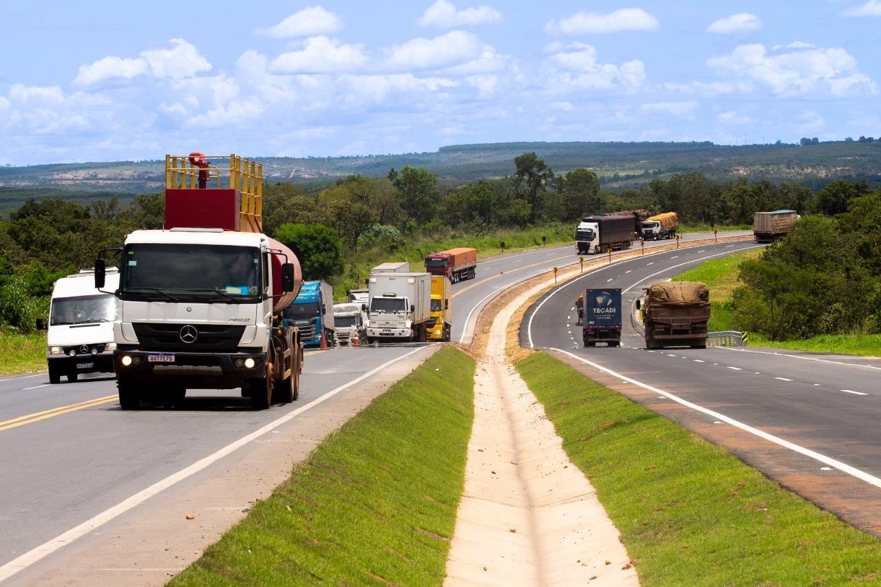 Não existe verba para duplicação da BR-251