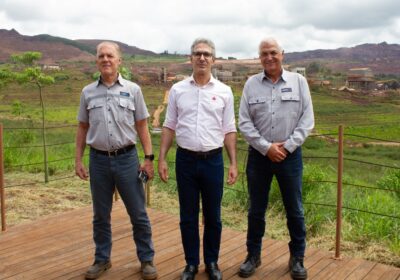 Zema conhece parque em área de antiga barragem da Usiminas em Itatiaiuçu