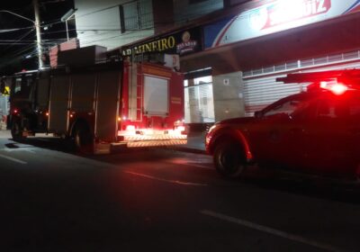 Fogo atinge cozinha de restaurante no Centro de Itaúna