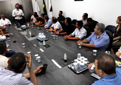 Mitre retoma protagonismo de Itaúna em reunião de prefeitos