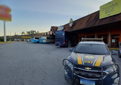 Homem furta produtos no Graal e acaba preso dentro de ônibus