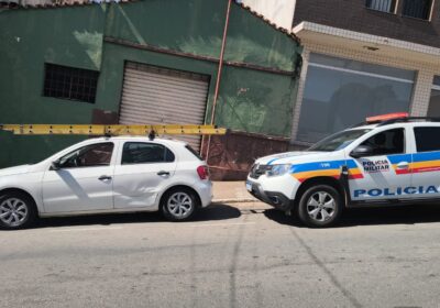 Dupla é presa no Centro com carro abarrotado de cabos furtados