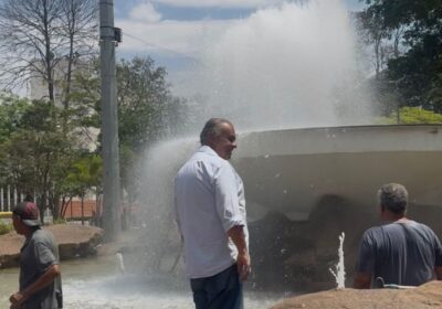 Fonte luminosa da Praça da Matriz passa por testes para voltar a funcionar