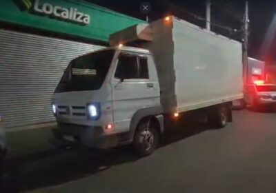 Caminhão com laticínios é furtado enquanto vítima descansava em hotel