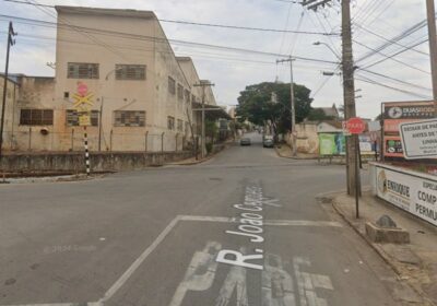 Motorista embriagado bate carro, recusa etilômetro e para na delegacia