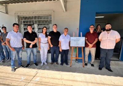 Prefeito e vereadores entregam reforma de UBS em Santanense