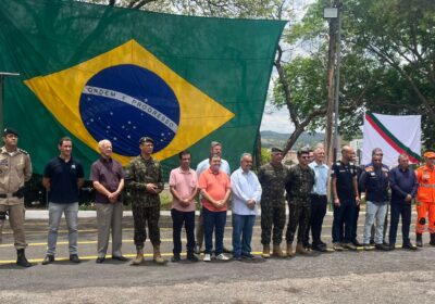 Comandante do Exército visita o Tiro de Guerra de Itaúna