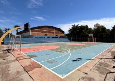 Praça de Esportes de Santanense tem 120 vagas gratuitas para aulas de vôlei e futsal