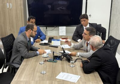 Alexandre Campos vai à Brasília em busca de recursos para o hospital