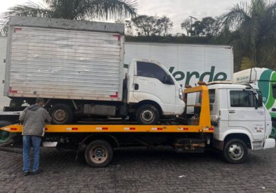 PM flagra furto de carga de chocolate em posto na Fernão Dias