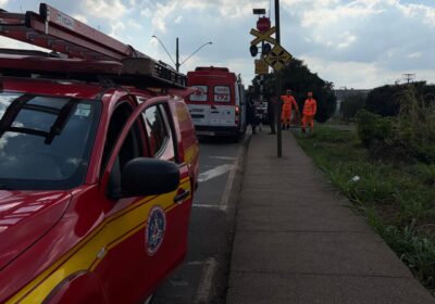 Homem com coluna “travada” é resgatado no pontilhão da Av. São João