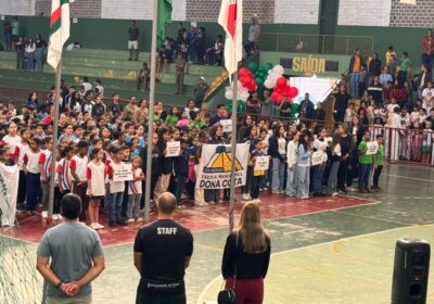 Abertura do JEI 2026 teve desfile de escolas e apresentação de capoeira