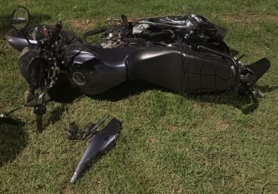Tentativa de ultrapassagem ocasiona acidente no trevo do Morro do Engenho